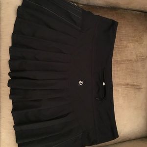 Lululemon Short Black Skirt